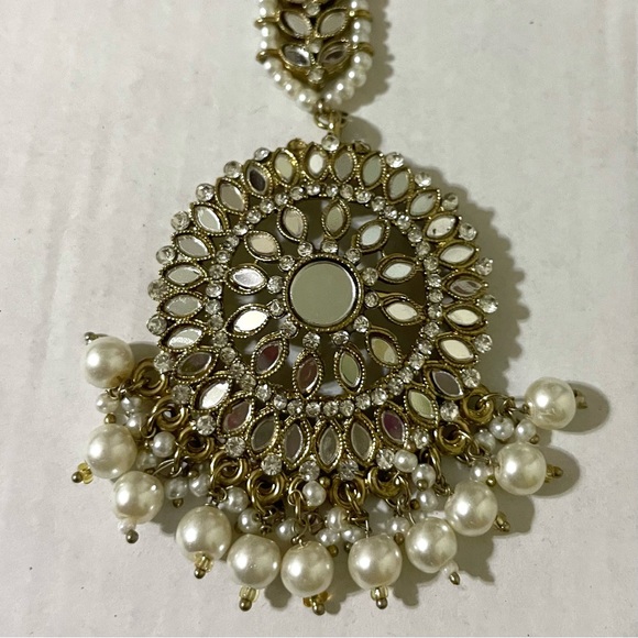 Mirror Work Antique Gold Tikka - Picture 3 of 4